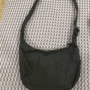 BAGGU original medium crescent